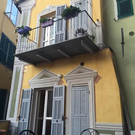 Casa Vittorina * 임페리아